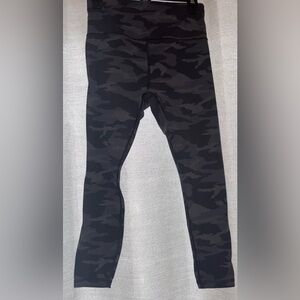 Athleta Elation Camo 7/8 Tight